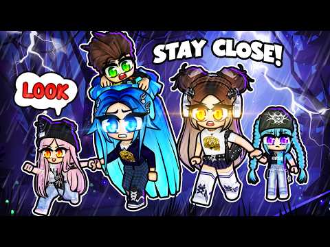 We&#039;re a LOST FAMILY in Roblox Break In 2 Story!