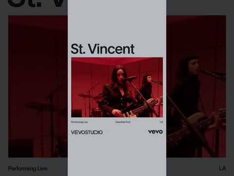 St. Vincent - Sweetest Fruit (Live Performance)