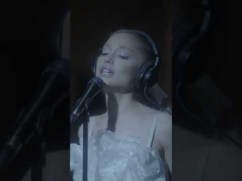 @ArianaGrande &quot;imperfect for you (live version)&quot;